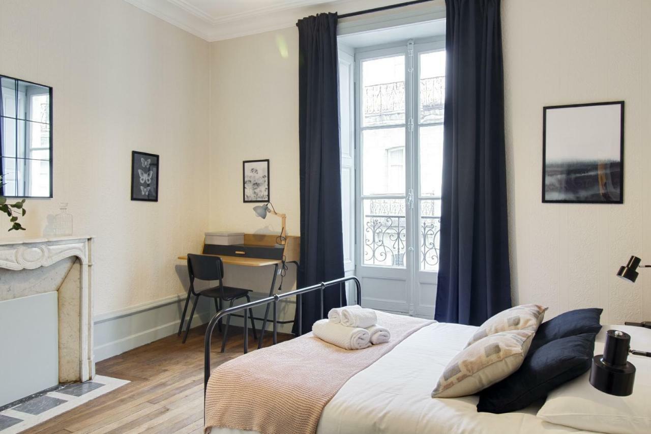 Sous Le Cedre - Au Coeur De Nantes Apartment ภายนอก รูปภาพ