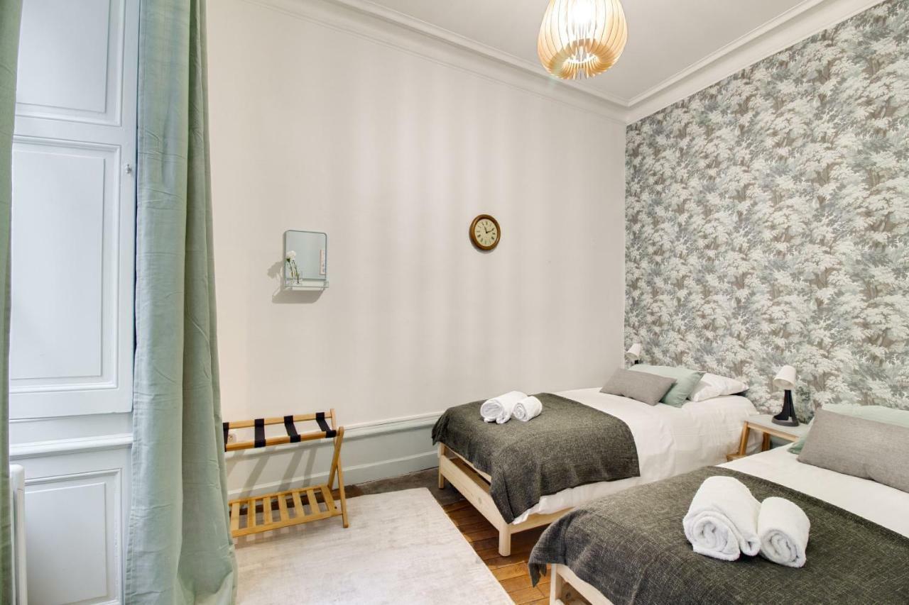 Sous Le Cedre - Au Coeur De Nantes Apartment ภายนอก รูปภาพ
