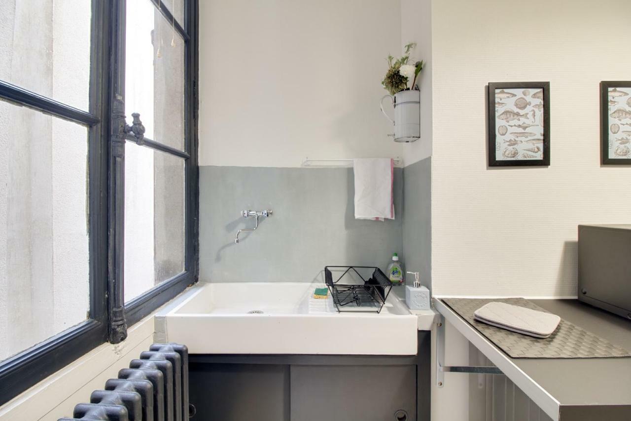 Sous Le Cedre - Au Coeur De Nantes Apartment ภายนอก รูปภาพ
